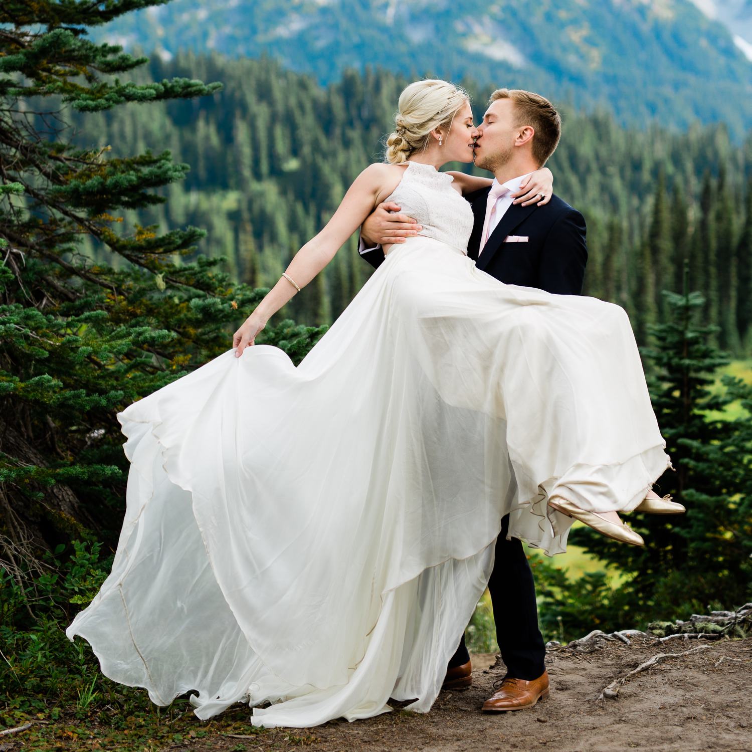 photography session with couple's elopement at mount rainier national park in washington state